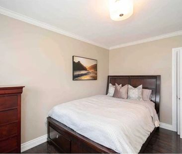 For Lease - 2 Groveland Crescent, Toronto, Ontario - Photo 4