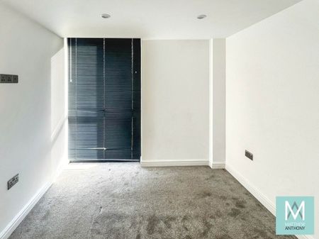 Worthing House, 2-6 South Street - Photo 2