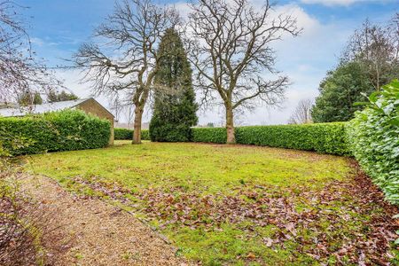 3 bedroom detached house to rent - Photo 4