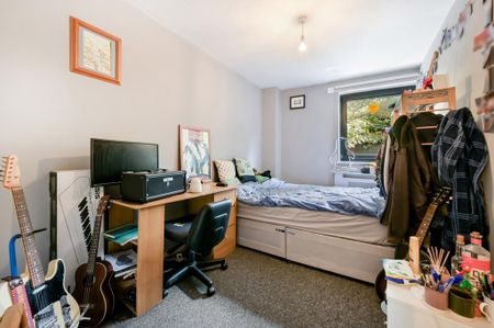 3 bedroom apartment to rent - Photo 3