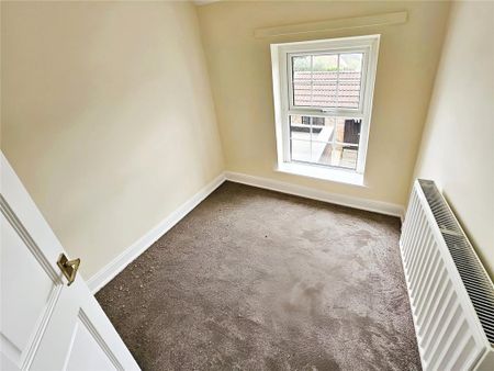 3 bedroom terraced house to rent - Photo 4