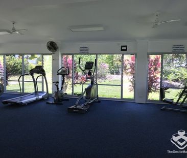 3 BEDROOM NON-FURNISHED UNIT IN TROPICAL RESORT STYLE APARTMENTS - Photo 4