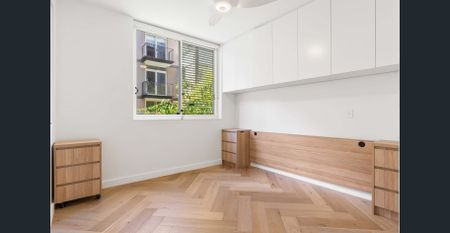 Modern High Spec Beachside Apartment with Secure Parking - Photo 4