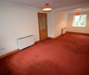 3 bedroom flat to rent - Photo 1