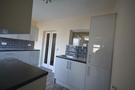 2 bedroom house to rent - Photo 3