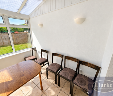5 bedroom detached house to rent - Photo 2