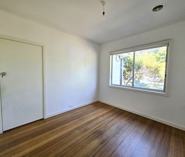 Charming Family Home In The Perfect Location - Photo 5