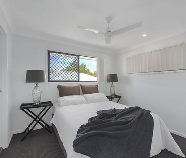Beautiful Executive Townhouse high on the hill - Photo 2