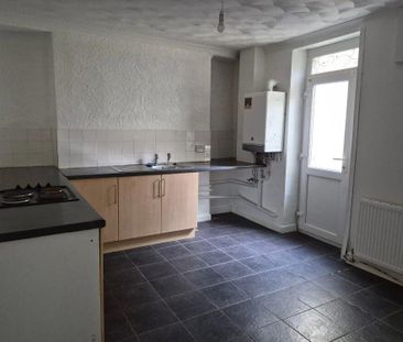3 bedroom terraced house to rent - Photo 6