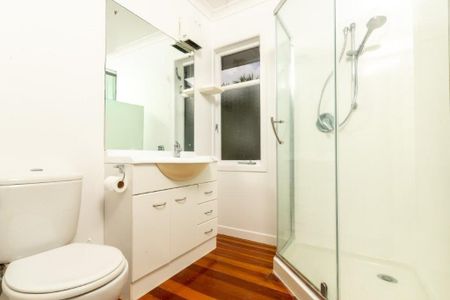 Character family home - Photo 3