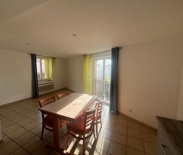 Location Appartement 2 pièces 43m² CORRENS 83570 - Photo 2