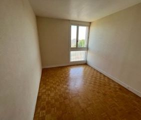 Location Appartement 3 pièces 66m² COMPIEGNE 60200 - Photo 3