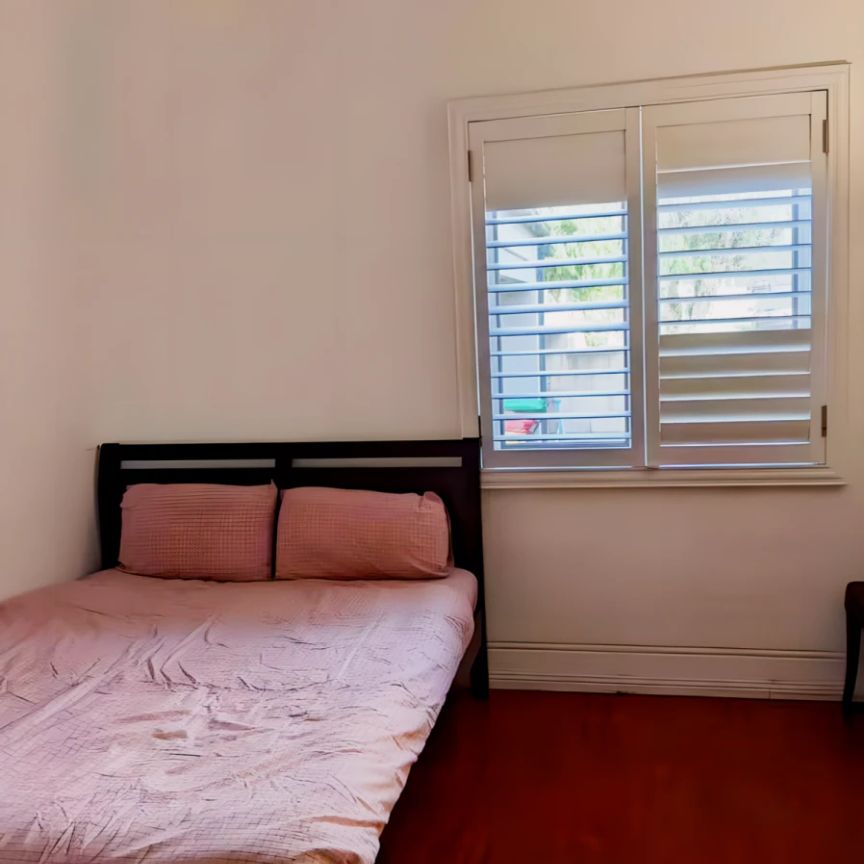 56 Irvine St, Sydney - Photo 1