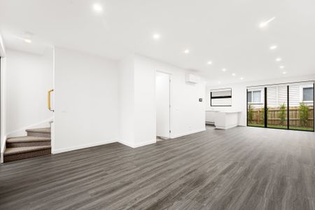 Beautiful Style, Convenience, and Privacy - Photo 3