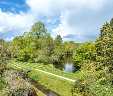 Magnificently historic and beautifully presented five bedroom wing ... - Photo 5