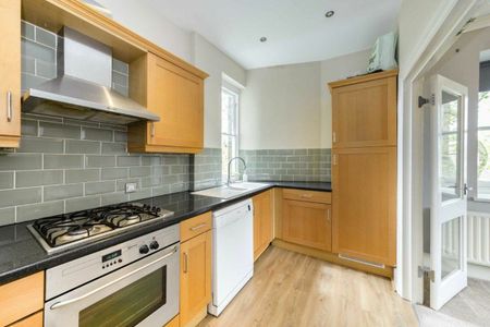 Nevern Square, Earls Court, SW5 - Photo 5