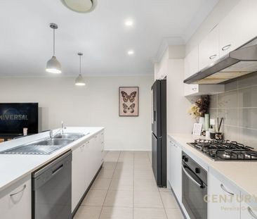 Modern Family Living in Gledswood Hills! - Photo 6