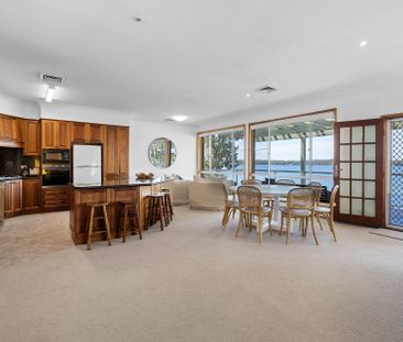 ABSOLUTE WATERFRONT LIVING - FULLY FURNISHED & READY TO ENJOY! - Photo 6