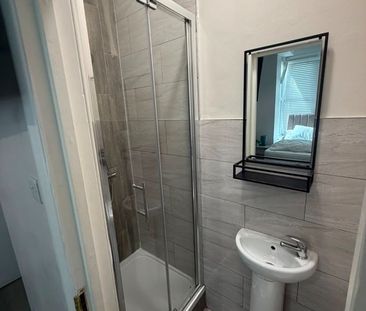 Studio Flat, Wightman Road, N8 - Photo 3