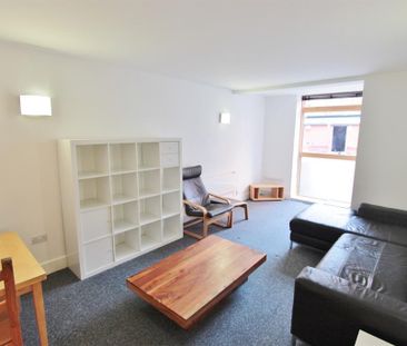 2 bedroom flat to rent - Photo 3