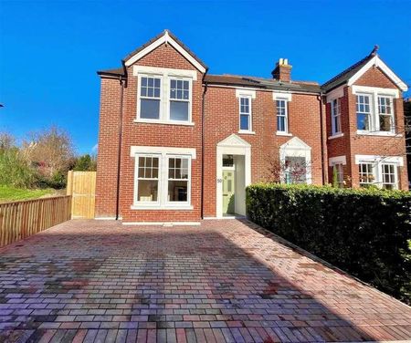 Bouverie Avenue, Salisbury, SP2 - Photo 4