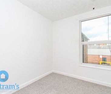 2 bed Mid Terraced House for Rent - Photo 3