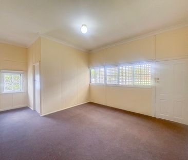 33 Tennyson Road, Gladesville NSW 2111 - House For Rent | Domain - Photo 3