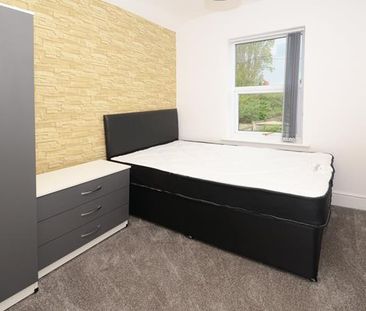 1 bedroom in a house share to rent - Photo 3