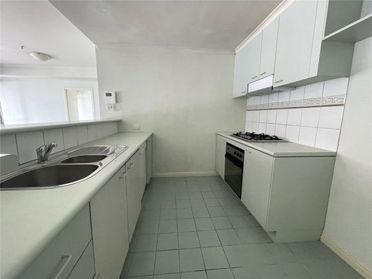 1111/83 Queensbridge Street - Photo 1