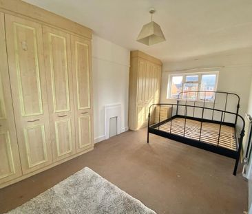 2 bedroom semi-detached house to rent - Photo 4