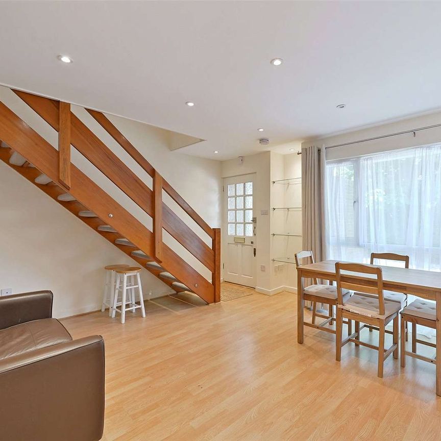 Fully Furnished - two bedroom terraced home which is located close to Northwood High Street and the Tube Station. Bedroom 2 is furnished as a study. Available now. - Photo 1