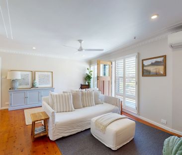 32 Sun Hill Drive, Merewether Heights NSW 2291 - Photo 2