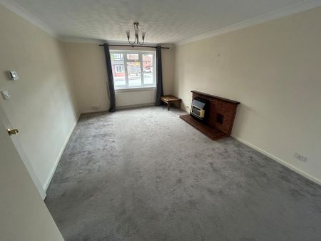 4 bedroom detached house to rent - Photo 2