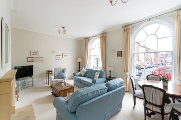 2 bedroom flat to rent - Photo 1