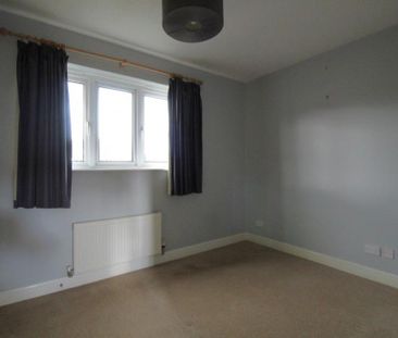 3 Bedroom End Terrace To Let - Photo 1