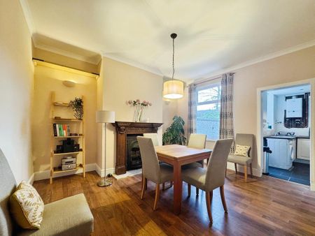 2 bedroom terraced house to rent - Photo 4