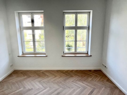 WOHNEN MIT LEBENSQUALITÄT! Hochwertige und neu sanierte 3 Zi-Wohnung - Foto 1