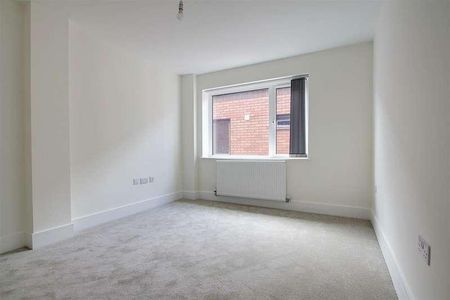 Arden Grove, Harpenden, AL5 - Photo 3