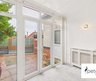 Newlands Avenue, Tunstall, Sunderland, SR3 - Photo 1