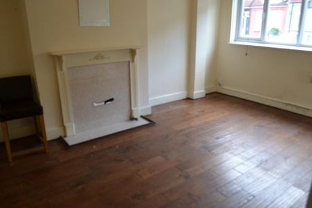 4 bedroom terraced house to rent - Photo 2