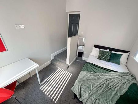 Romer Road, L6 - Photo 3