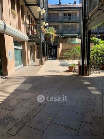 Monolocale in Affitto in Viale Monte Santo 8 a Milano - Foto 2