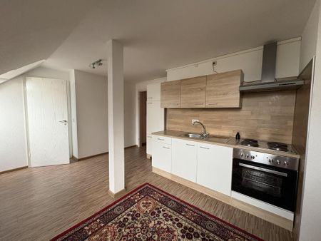 Möblierte Einraumwohnung in einer schönen Altbauvilla in Meerane - Photo 5