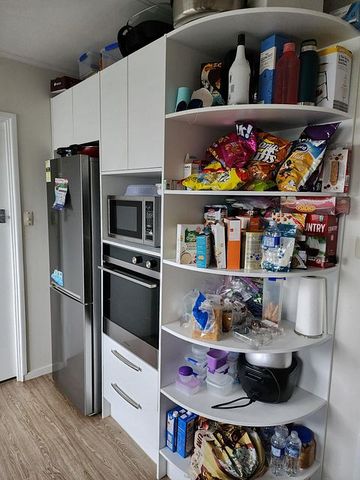 PRICE DROP Charming 3 Bedroom House in Papatoetoe - Photo 3