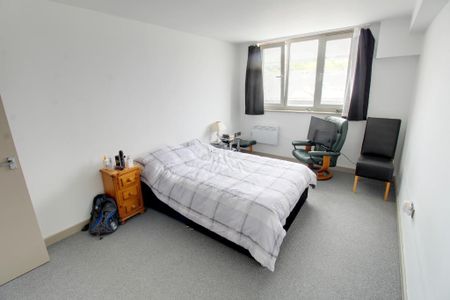 1 bedroom flat to rent - Photo 3