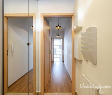 Pronájem bytu 1+kk 43 m2 - Fotografie 1