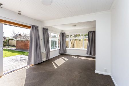 GREAT WARM HOME - Photo 2