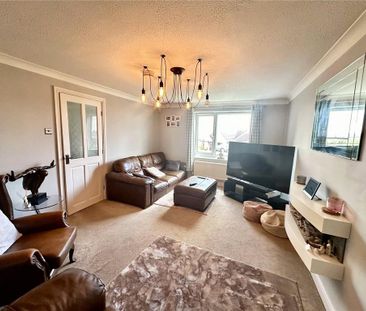 4 bedroom detached house to rent - Photo 1