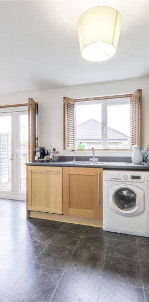 Butler Drive, Bracknell Butler Drive, Bracknell - Photo 2