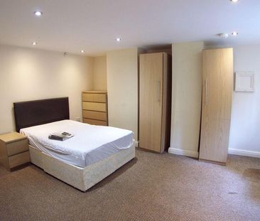 1 bedroom in a flat share to rent - Photo 6